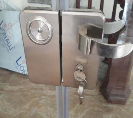 Sửa khoá cửa bị kẹt
